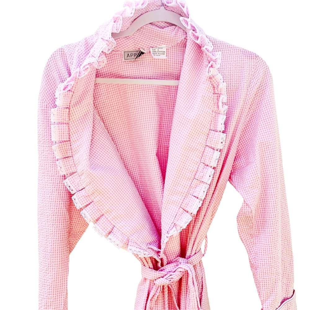 Vintage Cottagecore pink & white gingham pleated ruffle cotton seersucker robe